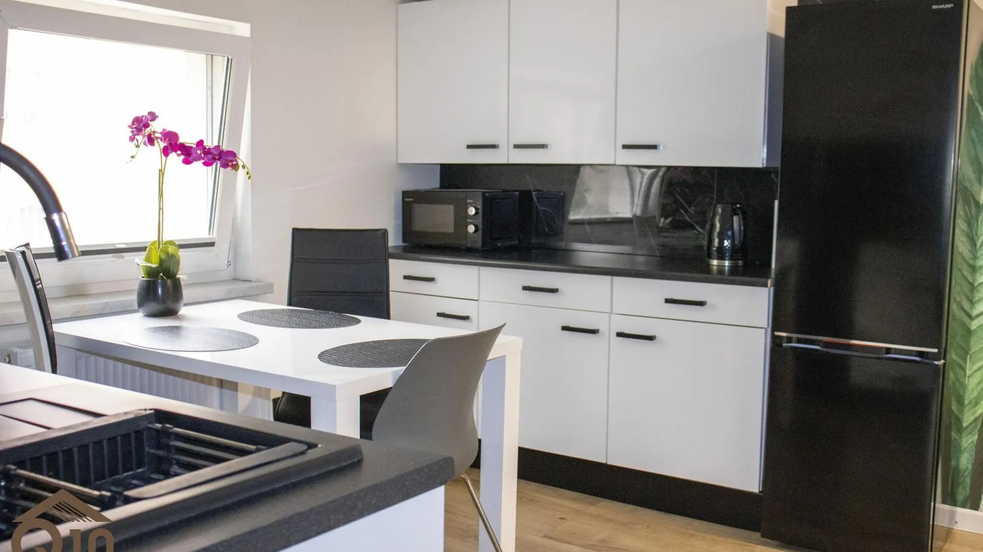Q 10 Apartments, Czarna Perla ソポト ポーランド